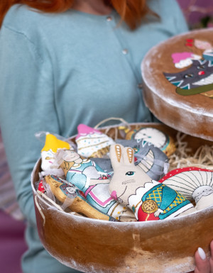 Ręcznie wykonana baśń w pudełku „Alicja w Krainie Czarów”