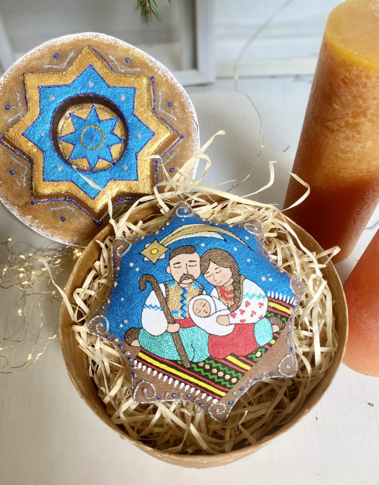 Pamiątka kawowa aromatyzowana "Gwiazda Bożonarodzeniowa ukraińska rodzina"