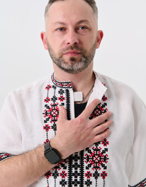 Męska koszula haftowana (wyszywanka) z krótkim rękawem Koza Dereza x Superhumans, biała