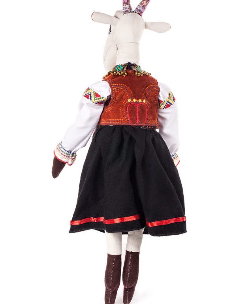 Koza w lemkowskim stroju